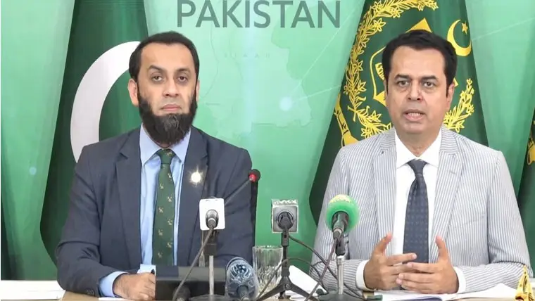 ⚖️ عمران خان کی اسپتال منتقلی؛ حکومت کا سپریم کورٹ میں نظرثانی اپیل کا فیصلہ، صحت پر سیاست نہیں ہونی چاہیے: عطا اللہ تارڑ ⚖️ عمران خان کی اسپتال منتقلی؛ حکومت کا سپریم کورٹ میں نظرثانی اپیل کا فیصلہ، صحت پر سیاست نہیں ہونی چاہیے: عطا اللہ تارڑ