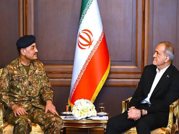 🌐 جنگ بندی اور آبنائے ہرمز کی بحالی کے لیے پاکستان کی سفارتی کوششیں؛ فیلڈ مارشل سید عاصم منیر کا ایک روزہ دورہ ایران مکمل