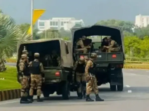🚨 وفاقی حکومت کا بڑا اقدام؛ امن و امان کی صورتحال کے پیش نظر راولپنڈی میں 6 ماہ کے لیے پاک فوج تعینات