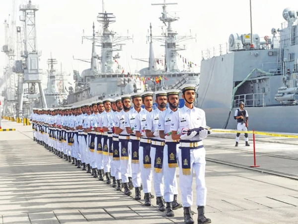 ⚓ یومِ بحریہ 2026؛ سمندری حدود کے محافظوں کو قوم کا سلام، صدر، وزیراعظم اور عسکری قیادت کا پاک بحریہ کی شجاعت کو خراجِ تحسین