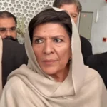 بانی پی ٹی آئی کی ہمشیرہ علیمہ خان لاہور سے گرفتار، کوٹ لکھپت جیل منتقل! 🛑🇵🇰