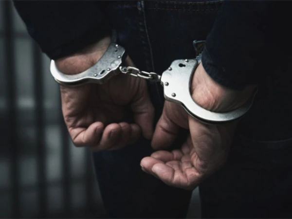 جعلی سرٹیفکیٹس پر 92 نرسز کو سعودی عرب بھجوانے کا اسکینڈل؛ دو ملزمان کو 41 سال قید اور 92 لاکھ روپے جرمانہ! 🏛️📋