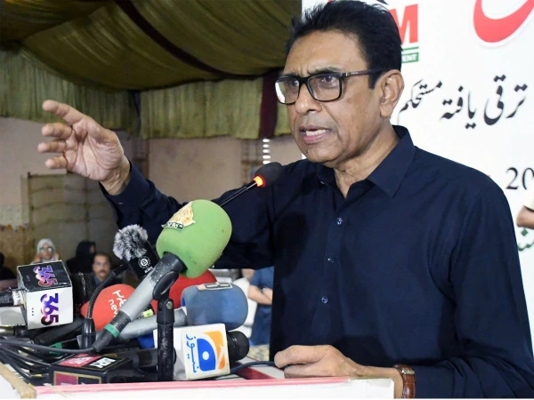 ایم کیو ایم کا نئے صوبوں کے قیام کے لیے سڑکوں پر آنے کا اعلان؛ اب صوبہ لیں گے، خالد مقبول صدیقی! 🇵🇰⚖️