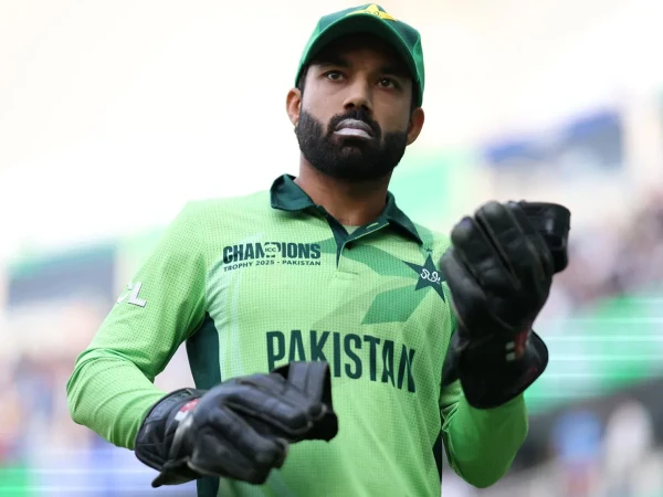 محمد رضوان سے متعلق بیان پر دی پنڈیز کی سخت وضاحت؛ احسان طاہر سے منسوب بیانات جعلی قرار! 📉⚖️