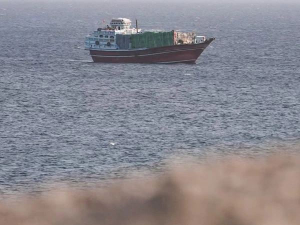🚢 آبنائے ہرمز میں بحری ٹریفک میں بڑی گراوٹ؛ صرف 4 تجارتی جہاز گزرے، عالمی توانائی کی سپلائی پر دباؤ بڑھنے کا خدشہ
