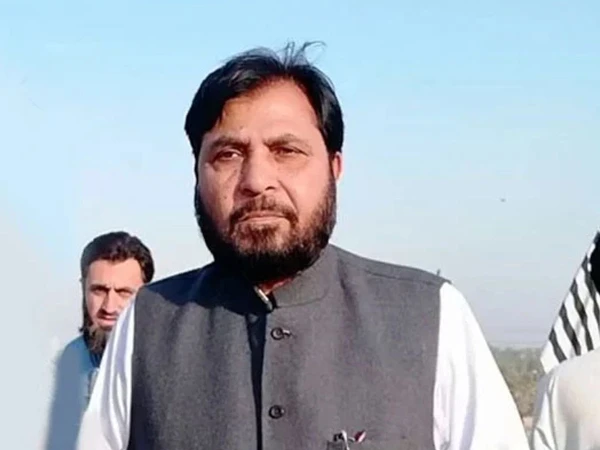 حکومت اور اپوزیشن کو کھلے دل کے ساتھ مذاکراتی عمل جاری رکھنا چاہیے: جمعیت علمائے اسلام (جے یو آئی) 🏛️📉