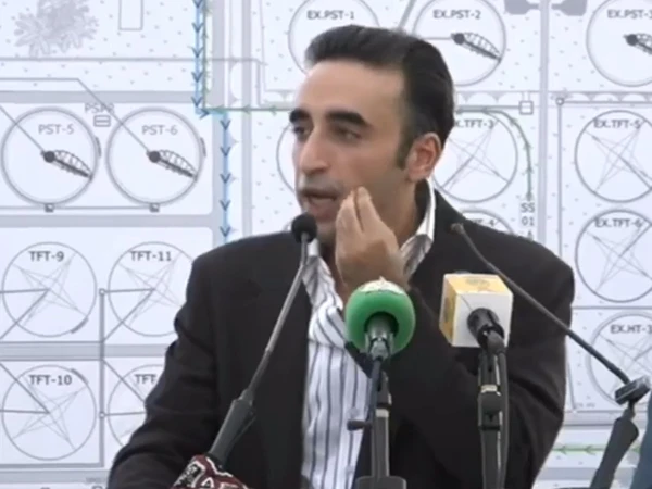 وفاقی حکومت خیبرپختونخوا میں ایمرجنسی لگانے کا سوچ رہی تھی، پیپلزپارٹی نے مخالفت کی؛ بلاول بھٹو کا اہم انکشاف! 🏛️🛑