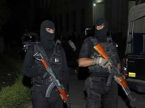بنوں میں سی ٹی ڈی، پاک فوج اور پولیس کا کامیاب مشترکہ آپریشن؛ 2 دہشت گرد ہلاک، مطلوب کمانڈر جہنم واصل! 🎯🛡️