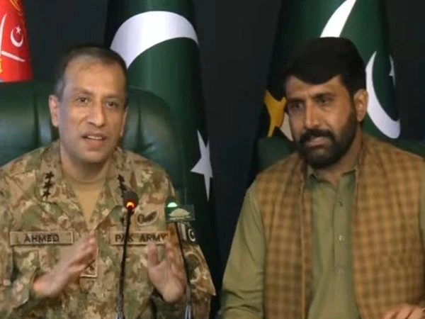 ڈی جی آئی ایس پی آر نے بھارت کا فالس فلیگ آپریشن بے نقاب کر دیا؛ زندہ پاکستانی سابق فوجی میڈیا کے سامنے پیش! 📢📉