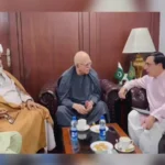 محمود خان اچکزئی کی اپوزیشن کو وزیراعظم کی پیشکش کا مثبت جواب دینے کی ہدایت؛ مذاکرات کے لیے بانی پی ٹی آئی سے ملاقات کی شرط عائد! 🇵🇰📉 محمود خان اچکزئی کی اپوزیشن کو وزیراعظم کی پیشکش کا مثبت جواب دینے کی ہدایت؛ مذاکرات کے لیے بانی پی ٹی آئی سے ملاقات کی شرط عائد! 🇵🇰📉
