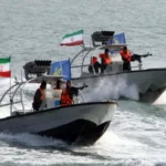 ایران کی پاسدارانِ انقلاب کی آبنائے ہرمز سے باہر بھی جہازوں کو نشانہ بنانے کی دھمکی! 🚢🔥