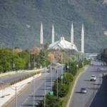 راولپنڈی اور اسلام آباد میں سیکیورٹی ریڈ الرٹ؛ اڈیالہ جیل کے اطراف کنٹینرز پہنچا دیے گئے! 🇵🇰🛑