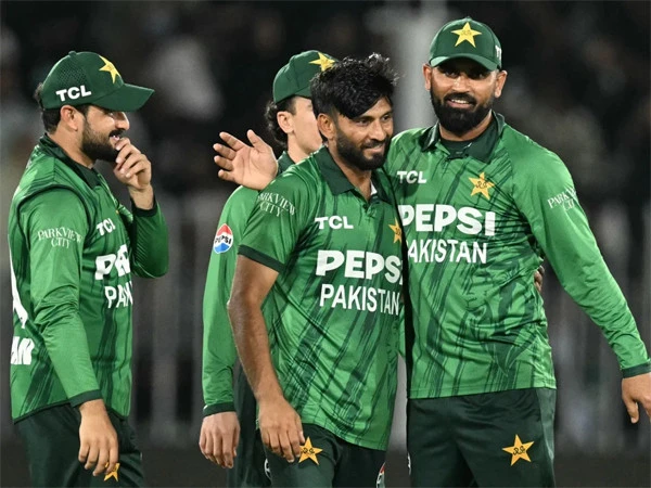 پاکستان نے سری لنکا کو دوسرے ٹی ٹوئنٹی میں 82 رنز سے شکست دے کر سیریز جیت لی! 🏆🔥