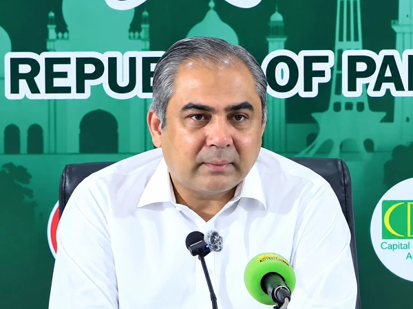ہم نے پی ٹی آئی سے لانگ مارچ ملتوی کرنے کی درخواست نہیں کی، سہیل آفریدی نے مذاکرات سبوتاژ کیے: وزیر داخلہ محسن نقوی! 🏛️📉