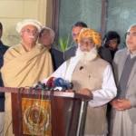 اپوزیشن اتحاد کی مولانا فضل الرحمان سے اہم ملاقات آج؛ لانگ مارچ میں شرکت کی دعوت دی جائے گی! 🇵🇰📉