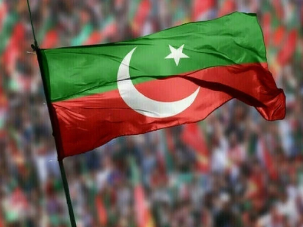 پی ٹی آئی میں اندرونی اختلافات کی شدت میں اضافہ؛ سینیٹر مشال یوسفزئی نے احتجاجاً وٹس ایپ گروپ چھوڑ دیا! 🇵🇰📉 پی ٹی آئی میں اندرونی اختلافات کی شدت میں اضافہ؛ سینیٹر مشال یوسفزئی نے احتجاجاً وٹس ایپ گروپ چھوڑ دیا! 🇵🇰📉