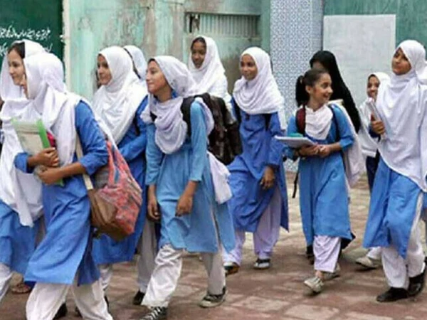 لانگ مارچ کے باعث راستوں کی بندش؛ محکمہ تعلیم خیبرپختونخوا کا اہم بیان! 🇵🇰📉 لانگ مارچ کے باعث راستوں کی بندش؛ محکمہ تعلیم خیبرپختونخوا کا اہم بیان! 🇵🇰📉