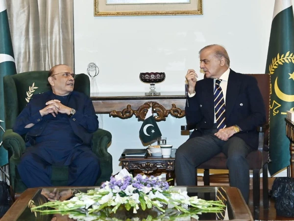 حکومت اور پیپلزپارٹی کا پی ٹی آئی سے کل مذاکرات کا فیصلہ، مشترکہ وفد تشکیل! 🇵🇰📉