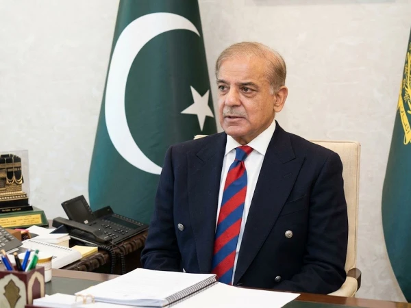 خیبر پختونخوا میں بڑھتی دہشت گردی کو ہر قیمت پر روکنا ہوگا؛ وزیراعظم شہباز شریف کا عزم؛ پی ٹی آئی کو مذاکرات کی مشروط دعوت! 🛡️💼