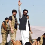 مشرقی پاکستان کو الگ کرنے والے اب صوبے میں گورنر راج کی سازشیں کر رہے ہیں: وزیراعلیٰ کے پی سہیل آفریدی 📢🔥 مشرقی پاکستان کو الگ کرنے والے اب صوبے میں گورنر راج کی سازشیں کر رہے ہیں: وزیراعلیٰ کے پی سہیل آفریدی 📢🔥