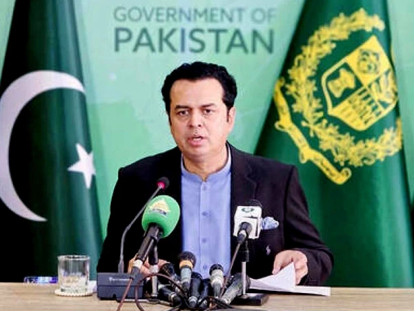 حکومت اور اپوزیشن مذاکرات میں بڑا بریک تھرو ہو چکا تھا، وزیراعلیٰ کے پی کی شرائط ناکامی کا باعث بنیں: طلال چوہدری! 🇵🇰📉