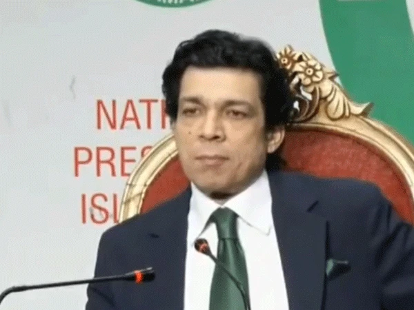 “پاکستان اور پاک فوج کے خلاف بات کرنے والوں کی نسلیں تباہ کر دیں گے!” — سینیٹر فیصل واوڈا کی اسلام آباد میں سخت پریس کانفرنس 🚨🔥